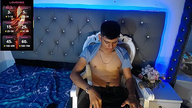 Charlie Cock  online show from 10/28/25, 03:18