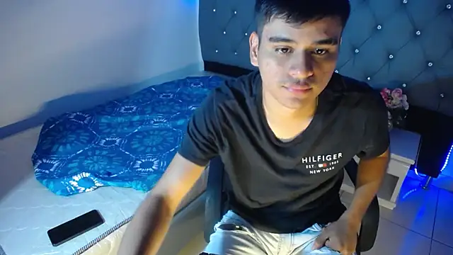 Charlie Cock  online show from 11/07/25, 04:28