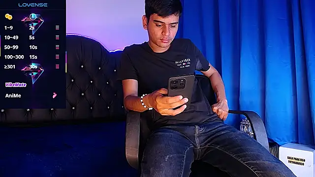 Charlie Cock  online show from 11/30/25, 04:13