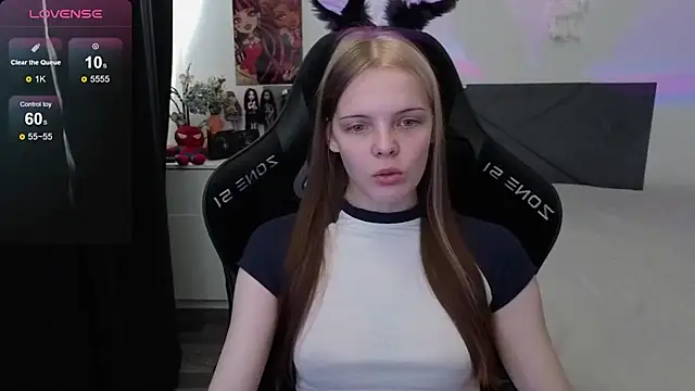 Luna Navy online show from 09/14/25, 09:31