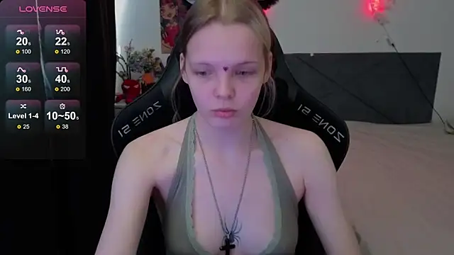 Luna Navy online show from 09/12/25, 09:42