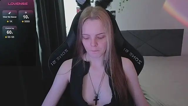 Luna Navy online show from 11/22/25, 08:24