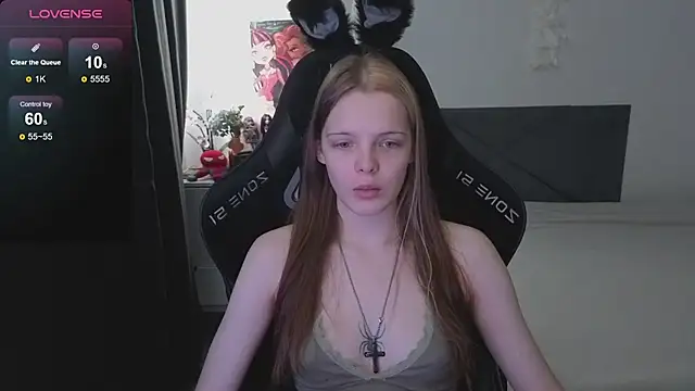 Luna Navy online show from 09/24/25, 09:16