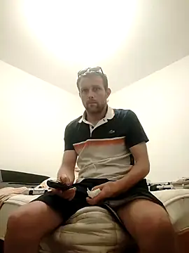 Snapshot of SexSavrem06 chatting on 09/29/25, 02:55 SexSavrem06 online show from 09/29/25, 02:55