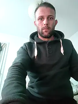 Snapshot of SexSavrem06 chatting on 11/04/25, 04:38 SexSavrem06 online show from 11/04/25, 04:38