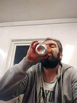 Snapshot of HairypapaK chatting on 10/24/25, 04:44 HairypapaK online show from 10/24/25, 04:44