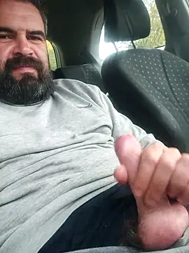 Snapshot of HairypapaK chatting on 10/04/25, 10:06 HairypapaK online show from 10/04/25, 10:06