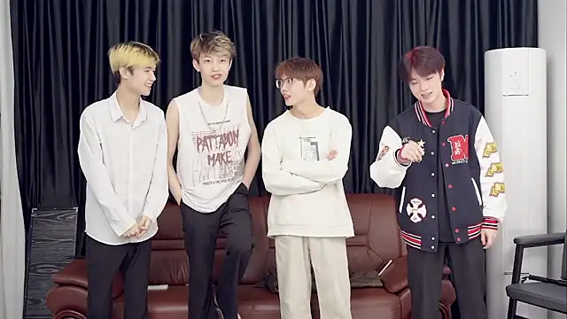 Beautifulboys-777 online show from 04/13/26, 11:47