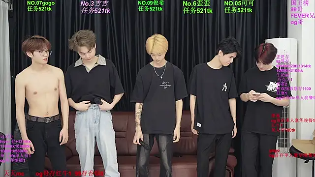 Snapshot of Beautifulboys-777 chatting on 05/21/26, 11:40 Beautifulboys-777 online show from 05/21/26, 11:40