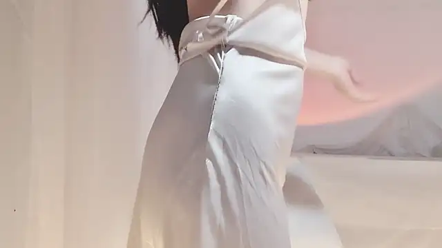 Vessi-babe online show from 11/17/25, 07:12