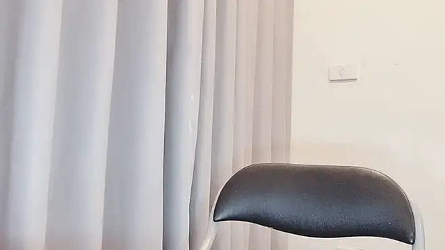 Vessi-babe online show from 03/26/26, 08:12