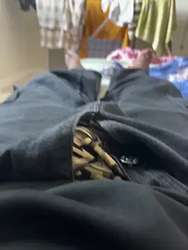 Snapshot of bigbulllaksh chatting on 09/09/25, 06:34 bigbulllaksh online show from 09/09/25, 06:34