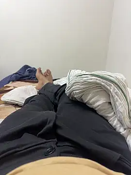 Snapshot of bigbulllaksh chatting on 10/14/25, 05:57 bigbulllaksh online show from 10/14/25, 05:57