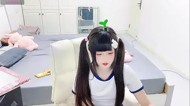 Snapshot of xinxin-966 chatting on 09/18/25, 01:36 xinxin-966 online show from 09/18/25, 01:36