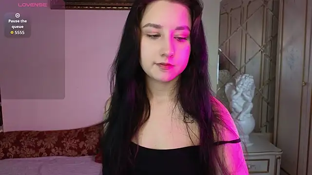 Eva Maller online show from 12/03/25, 04:35