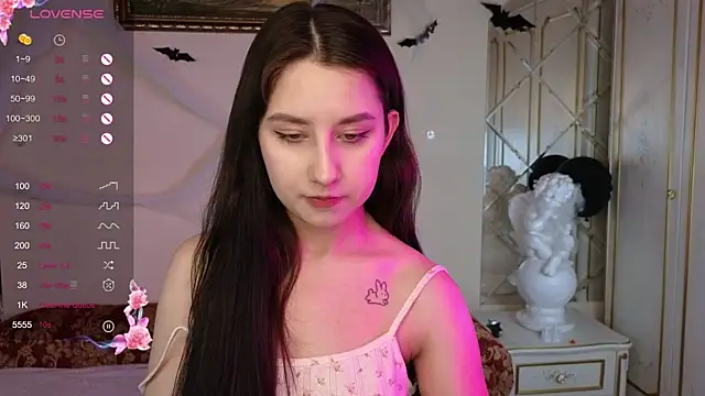 Eva Maller online show from 11/12/25, 04:38