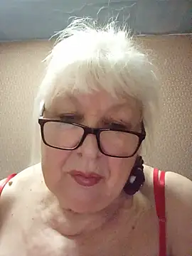 Snapshot of Alexia64231 chatting on 06/08/26, 01:22 Alexia64231 online show from 06/08/26, 01:22