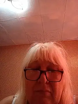 Snapshot of Alexia64231 chatting on 07/11/26, 03:18 Alexia64231 online show from 07/11/26, 03:18