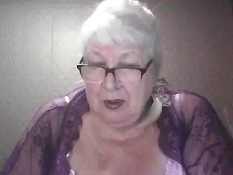 Snapshot of Alexia64231 chatting on 06/01/26, 12:44 Alexia64231 online show from 06/01/26, 12:44