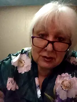 Alexia64231 online show from 12/02/25, 04:25