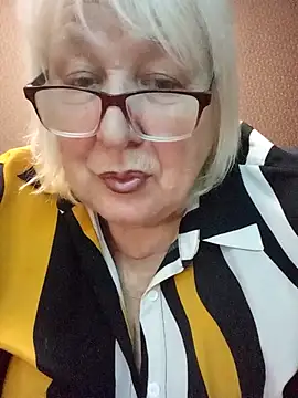 Alexia64231 online show from 11/19/25, 03:45