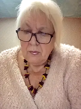 Alexia64231 online show from 10/27/25, 07:26