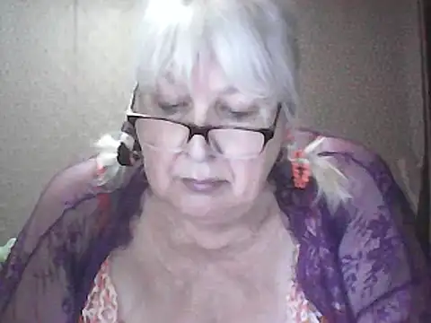 Alexia64231 online show from 05/19/26, 01:56