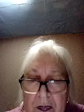 Alexia64231 online show from 11/13/25, 08:24