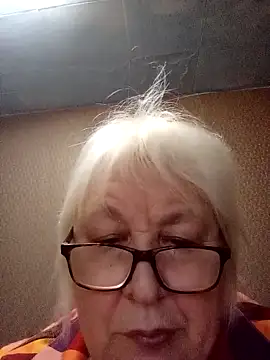 Alexia64231 online show from 11/20/25, 04:02