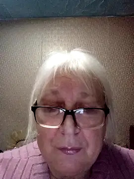 Alexia64231 online show from 11/12/25, 03:27