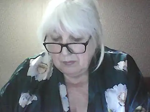 Alexia64231 online show from 04/21/26, 02:56