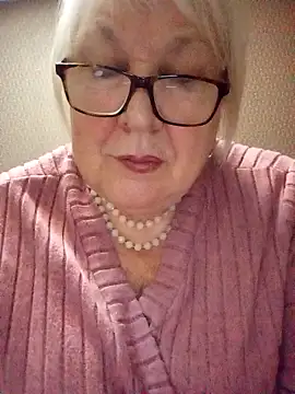 Alexia64231 online show from 11/09/25, 10:47