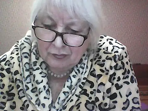 Alexia64231 online show from 10/16/25, 02:31