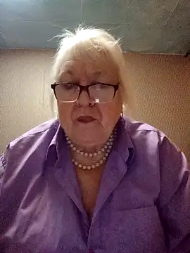 Alexia64231 online show from 10/31/25, 03:14