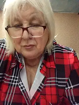 Alexia64231 online show from 12/17/25, 05:56