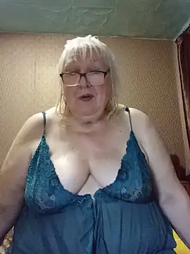 Snapshot of Alexia64231 chatting on 06/25/26, 03:15 Alexia64231 online show from 06/25/26, 03:15