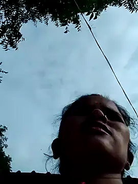 Snapshot of Sanjna_cuty chatting on 09/19/25, 03:32 Sanjna cuty online show from 09/19/25, 03:32
