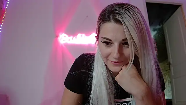 Barbie-Pink online show from 09/10/25, 02:38