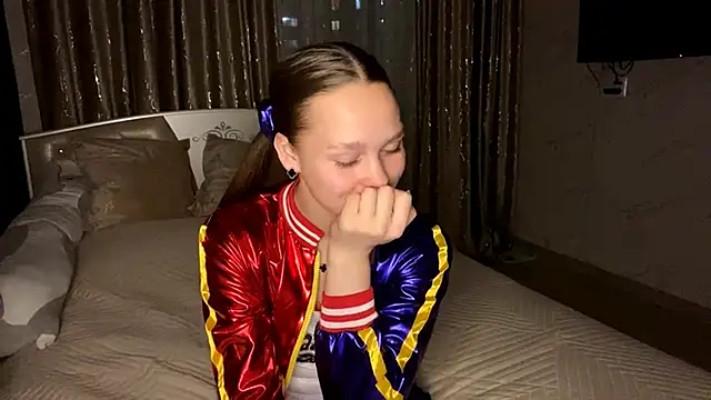 Snapshot of SoSweetGirl chatting on 11/01/25, 12:10 SoSweetGirl online show from 11/01/25, 12:10