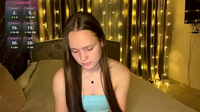 Snapshot of SoSweetGirl chatting on 12/02/25, 07:04 SoSweetGirl online show from 12/02/25, 07:04