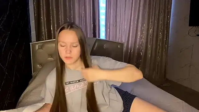 SoSweetGirl online show from 10/02/25, 11:02