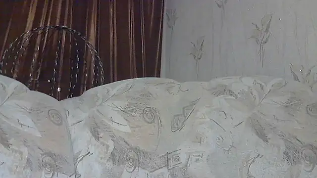 LedyNika online show from 04/28/26, 07:07