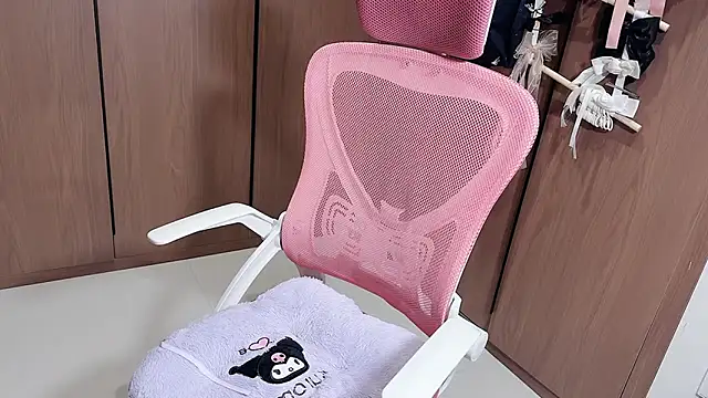 Lilium-520 online show from 03/20/26, 11:44