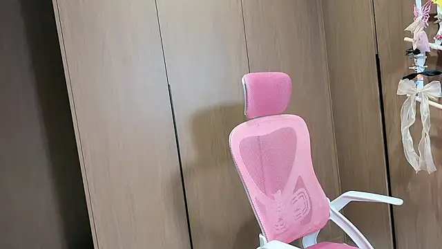 Lilium-520 online show from 02/05/26, 11:39