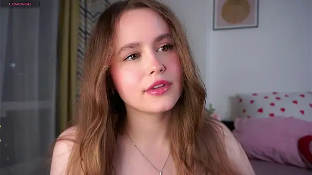 Snapshot of SusannaScholler chatting on 05/06/26, 10:36 SusannaScholler online show from 05/06/26, 10:36