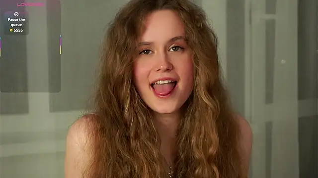 SusannaScholler online show from 09/18/25, 05:27