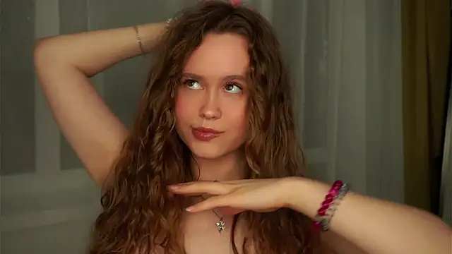 SusannaScholler online show from 09/27/25, 06:14