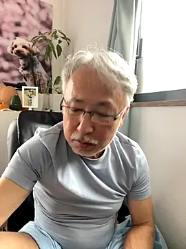 gholly2007 online show from 12/03/25, 02:23