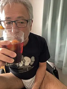 gholly2007 online show from 11/05/25, 02:14