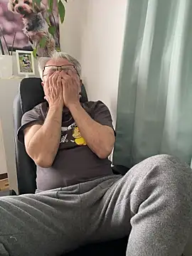 gholly2007 online show from 02/11/26, 02:44